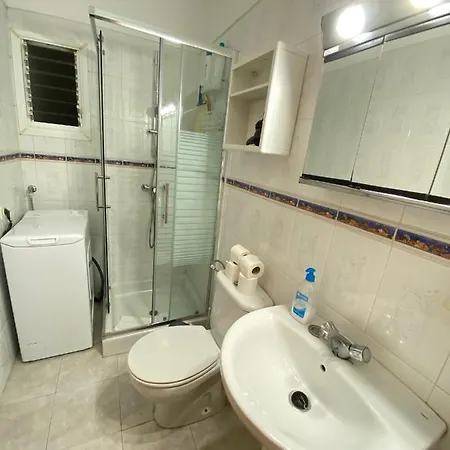 Apartment Centric Cosy Studio Free Wifi Los Cristianos (Tenerife)