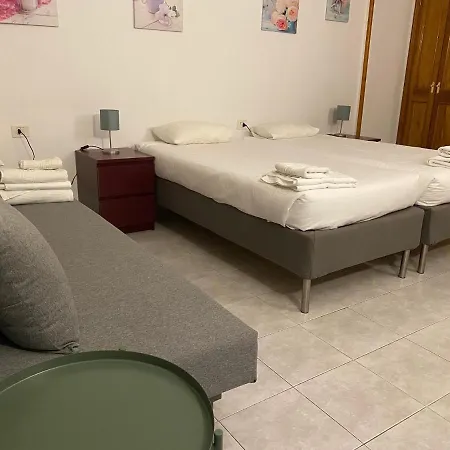 Centric Cosy Studio Free Wifi